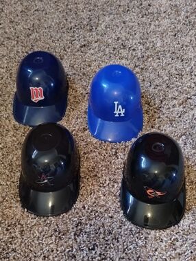 MLB Plastic Caps